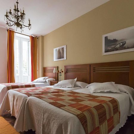 Hostal La Carballinesa 산티아고데콤포스텔라 외부 사진