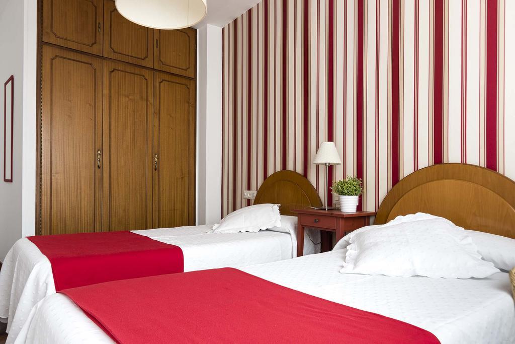 Hostal La Carballinesa 산티아고데콤포스텔라 외부 사진