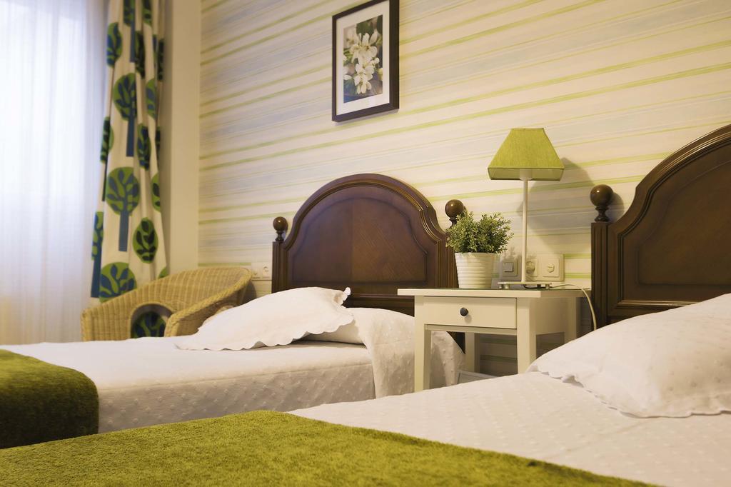 Hostal La Carballinesa 산티아고데콤포스텔라 외부 사진