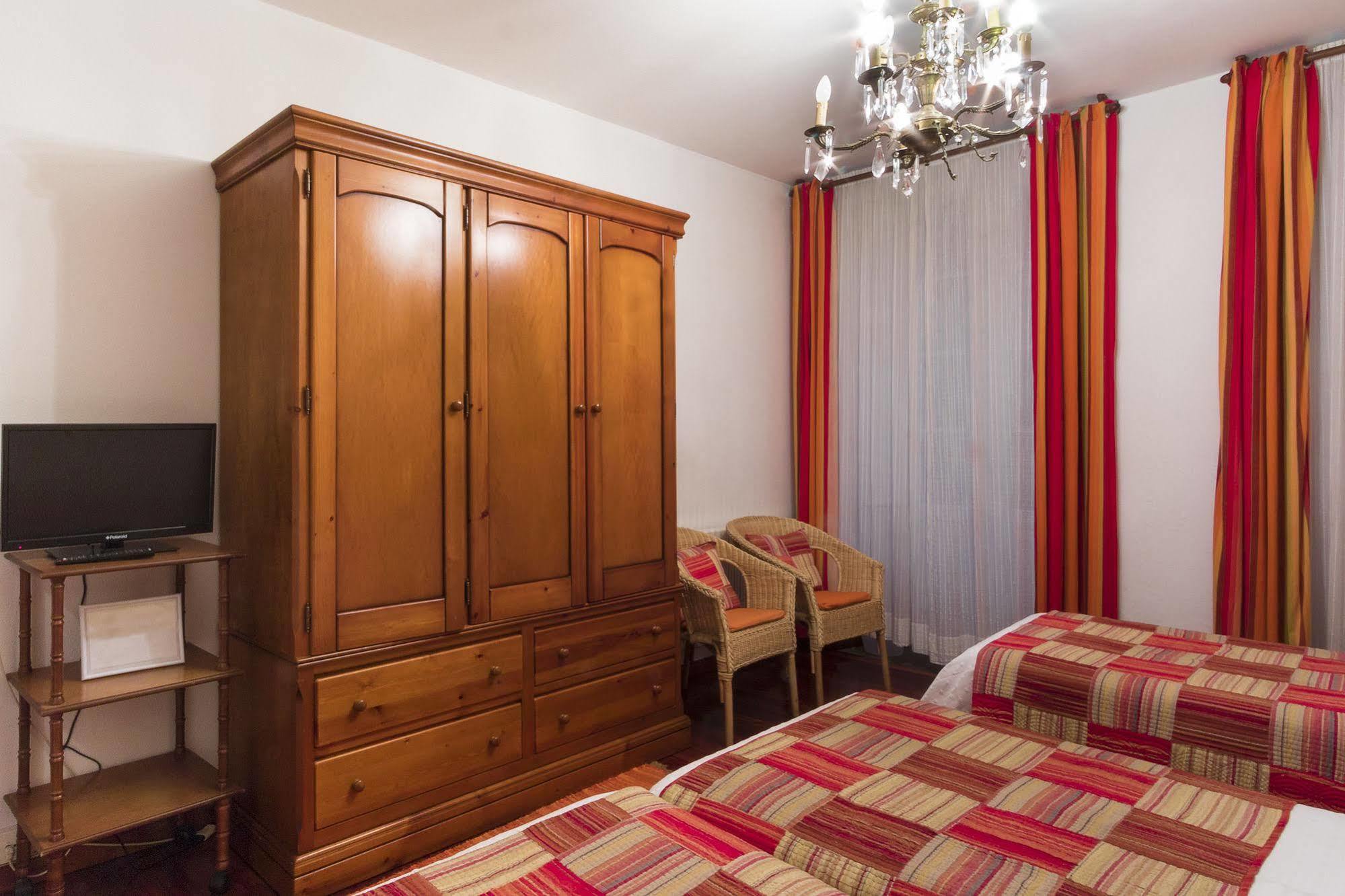 Hostal La Carballinesa 산티아고데콤포스텔라 외부 사진